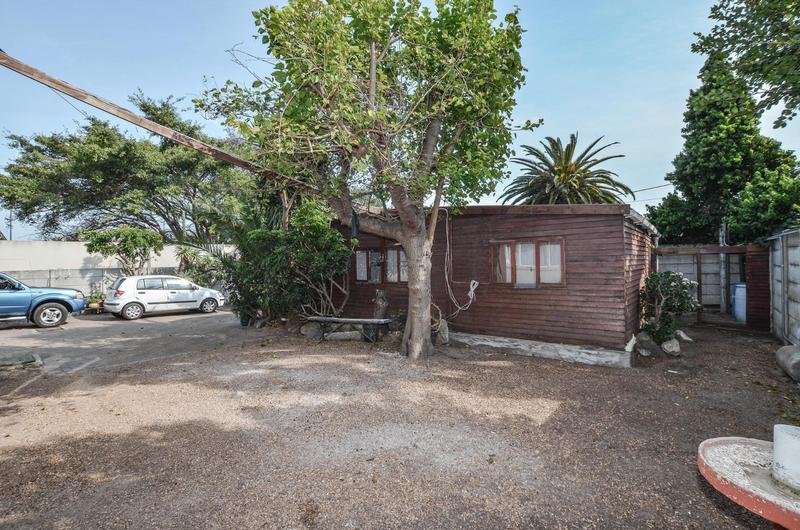 6 Bedroom Property for Sale in Parow North Western Cape